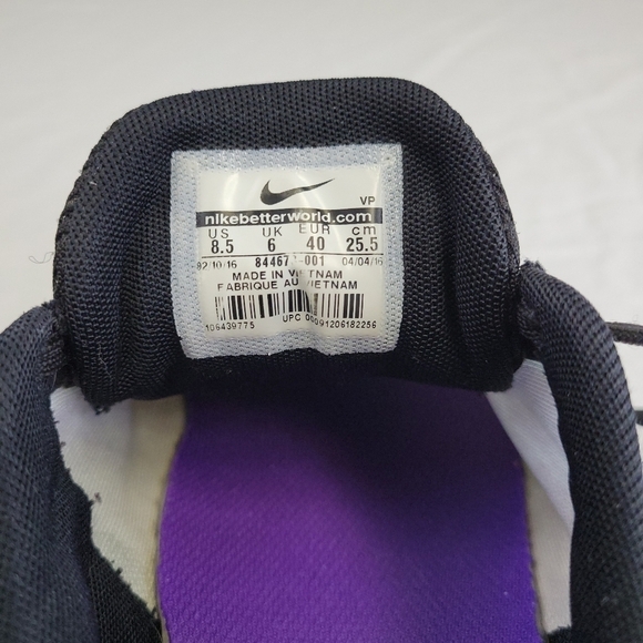 Nike Womens Green and White Activewear Running Shoes Size 8.5 - Picture 14 of 14